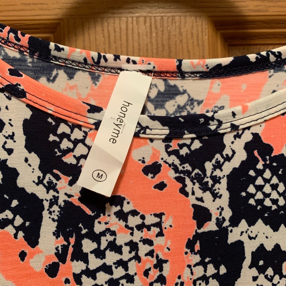 Short sleeve top - Picture 3 of 4